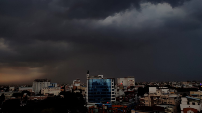  Flights diverted, delayed due to heavy winds