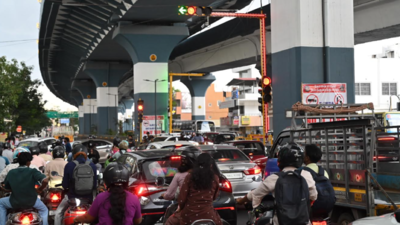 Avinashi Road trial traffic signals removed; Coimbatore city police say U-turn system is better for commuters