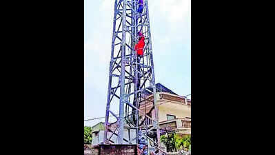 Woman’s 8-hr tower siege over ‘bigamy'