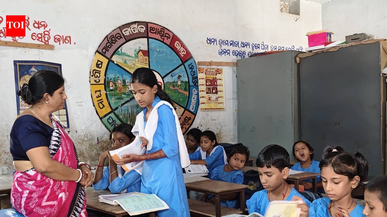 Schools reopen in Gajapati and Kandhamal, attendance remains thin