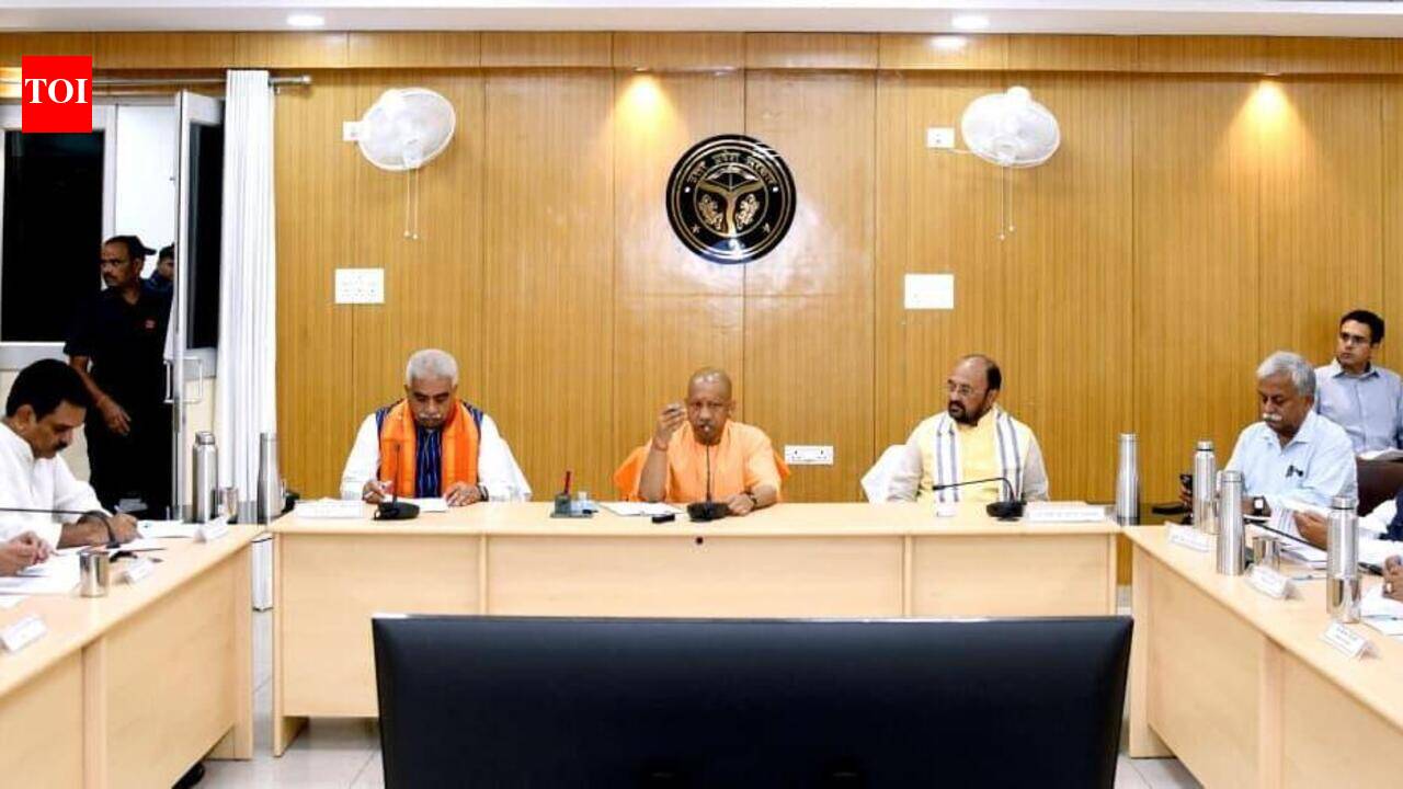 Yogi reviews PWD plan, fast-tracks devpt works