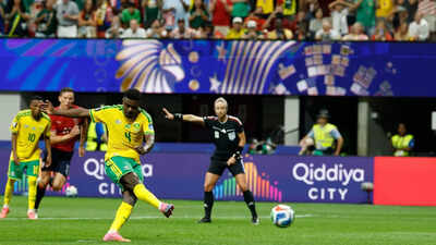  Mokoena penalty rescues South Africa in tense Atlanta stalemate with Czechia