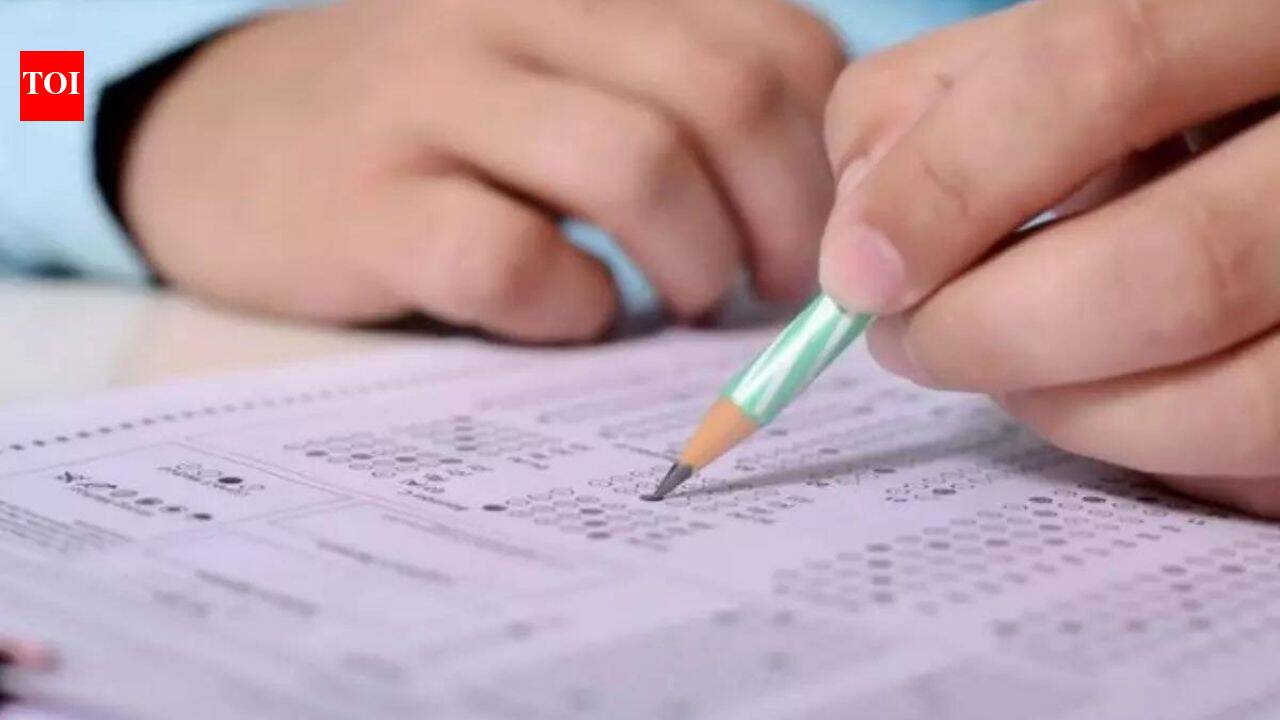 Chhattisgarh high court allows undertrial to take NEET under police escort