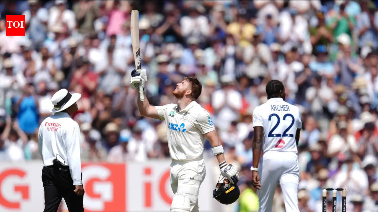Glenn Phillips joins Brendon McCullum and Martin Guptill, becomes 3rd New Zealand batter to...