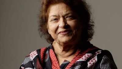  Saroj Khan’s son Raju Khan recalls the intense challenges and a '45 minute window' of shooting Lagaan’s ‘Ghanan Ghanan’
