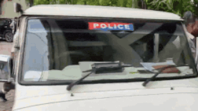 'Chor, chor': Eggs thrown at TMC leader Vijay Singh outside West Bengal court
