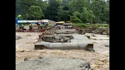 Rains wash away Dudhia Bridge, severs Siliguri-Mirik link