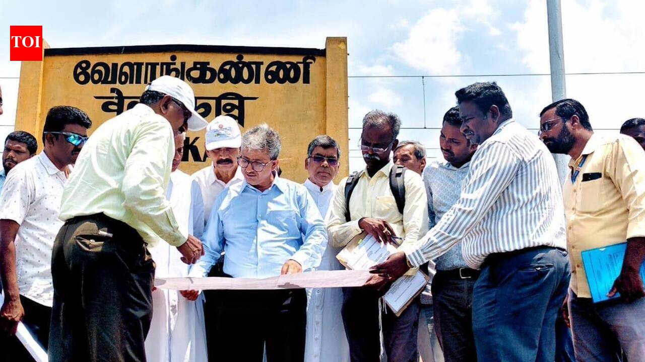 Trichy DRM reviews railway station redevelopment work