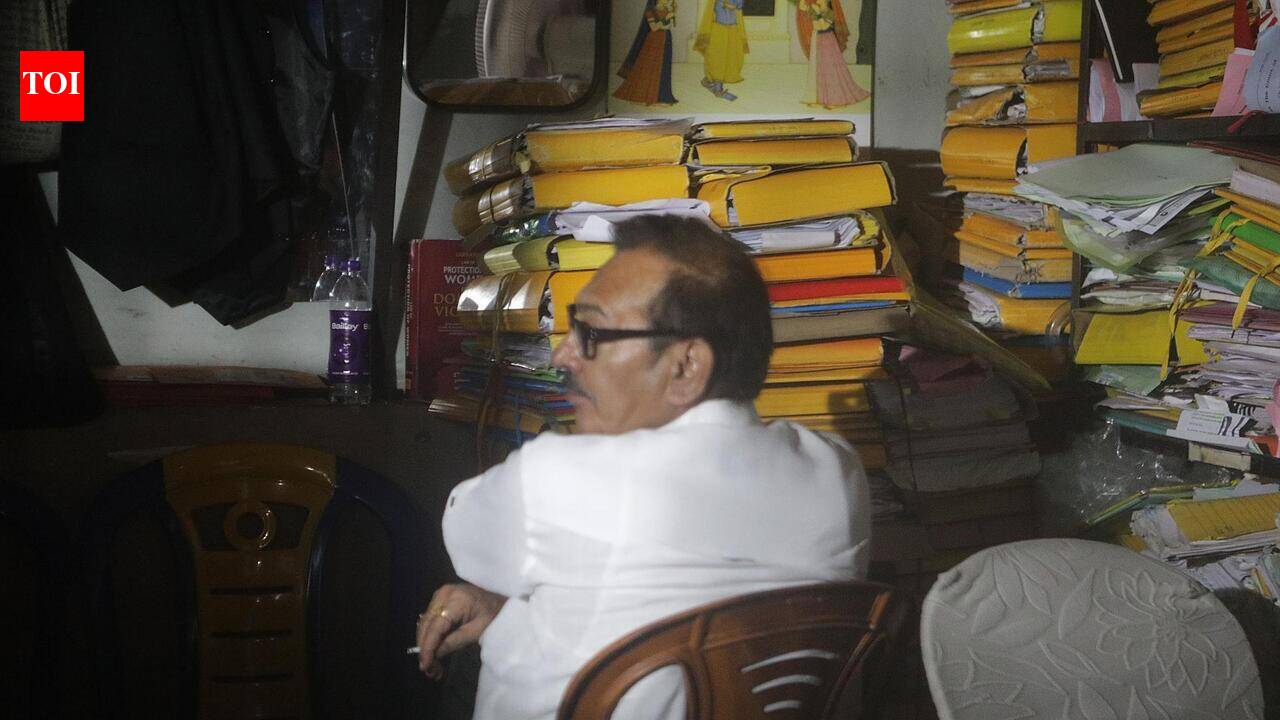 Lawyers argue over Aroop treatment on court campus