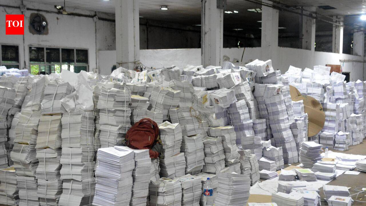 Textbook probe panel holds meet, discusses pre-printing monitoring mechanism