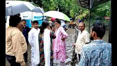 Torrential morning rain, the first heavy spell this monsoon, floods Kol, Salt Lake