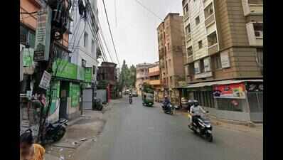 Behala activist files FIR against online defamation, stalking over feeding dogs