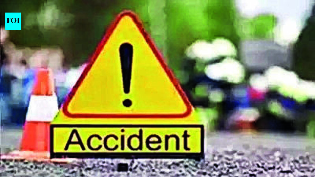 Two techies die after bike crashes into barricade in Hinjewadi