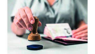 Gujarat: Former professor’s trust in ex-student costs him Rs 70 lakh