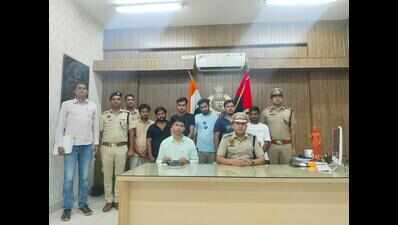 Fake call centre operating in Gurgaon busted, 6 arrested