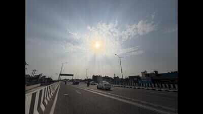 Drizzle’s cooling hand upon Ludhiana’s heart.