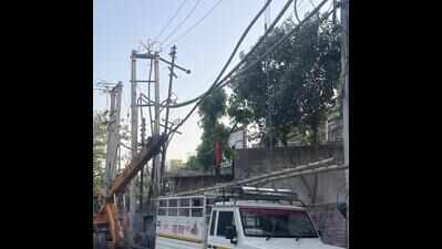 Drunken residents bash up electricity repairman over blackout in Ludhiana, FIR takes 10 days.