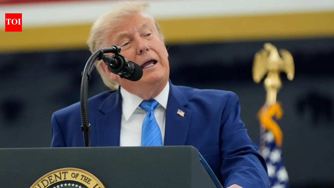 Republican loyalists too starting to revolt over peace deal with Iran