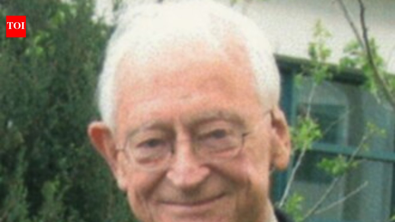 In 1970, chemist Alan MacDiarmid heated a plastic film and unexpectedly discovered conductive plastic