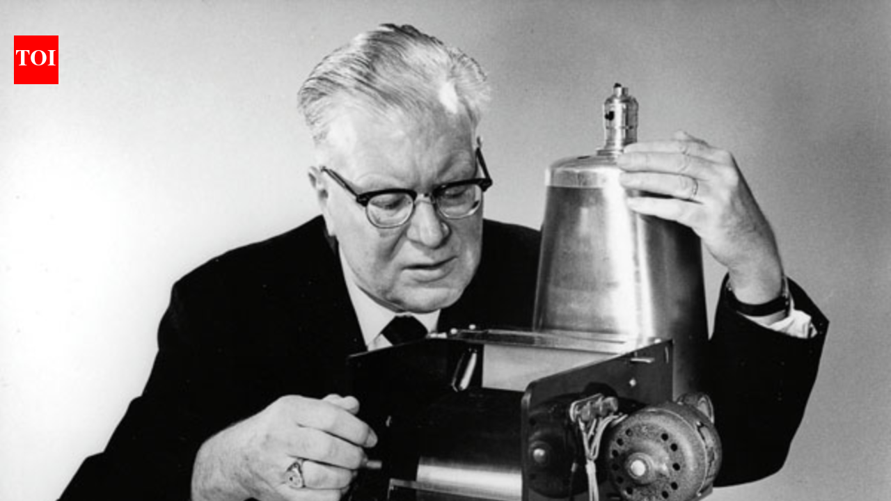 In 1938, Chester Carlson rubbed sulfur onto a metal plate and created the first dry photocopy