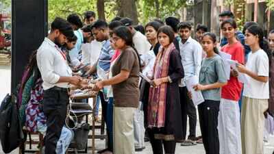 Nagpur NEET aspirant gets Abu Dhabi as exam centre