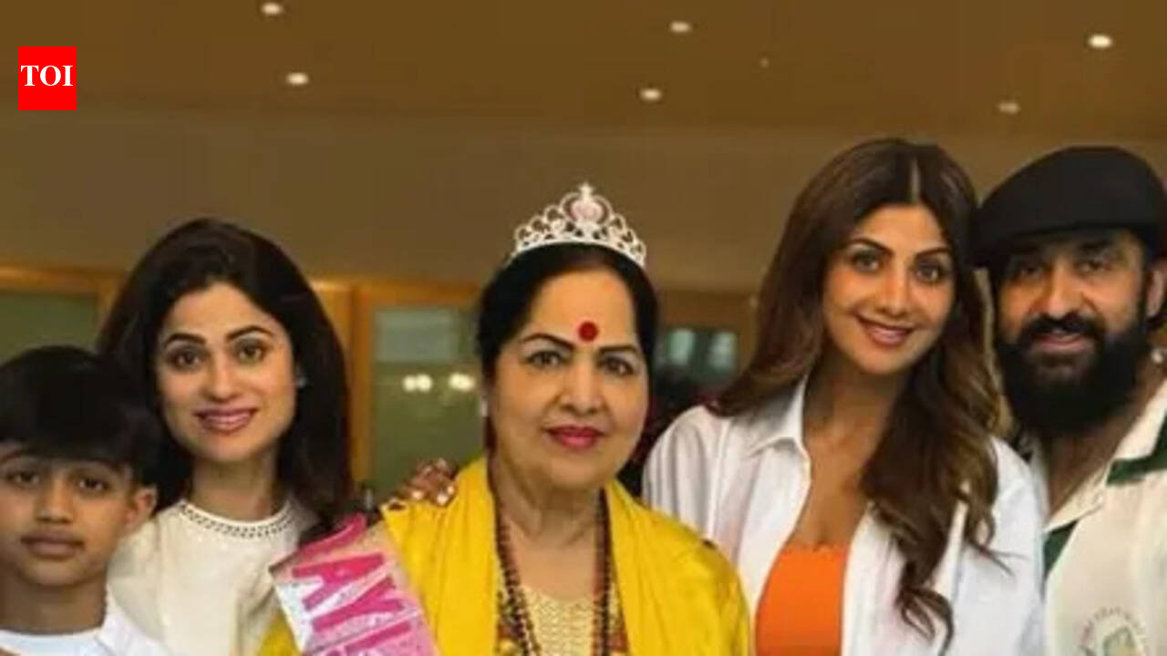 Shilpa Shetty pens b'day note for mother: Nothing makes me happier than seeing you smile