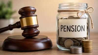 Government's mistake can't cost an employee his pension, J&K high court rules
