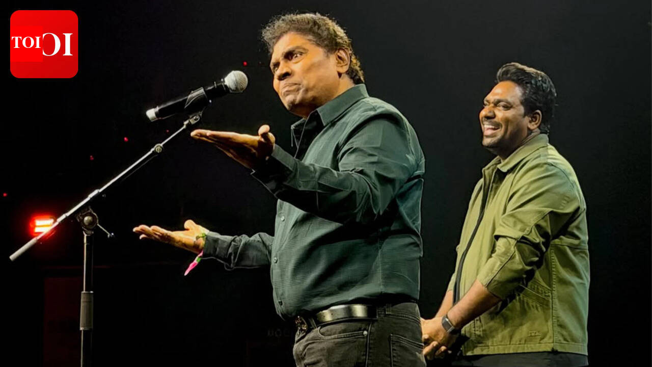 'We all walk the path he paved': Zakir Khan bows to Johnny Lever as comedy legend makes surprise onstage appearance at Mumbai 'Papa Yaar' show