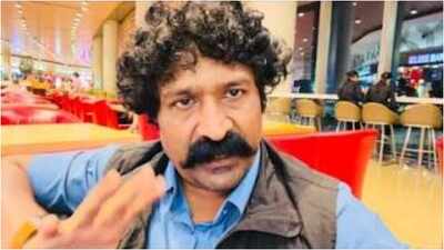 'Give credit where it’s due': Pravin Tarde slams critics over backlash regarding Shah Rukh Khan’s Rs 42 lakh help for ‘Deool Band 2’