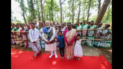 In Murmu’s village, Modi pitches Odisha growth story with projects worth Rs 47,600cr