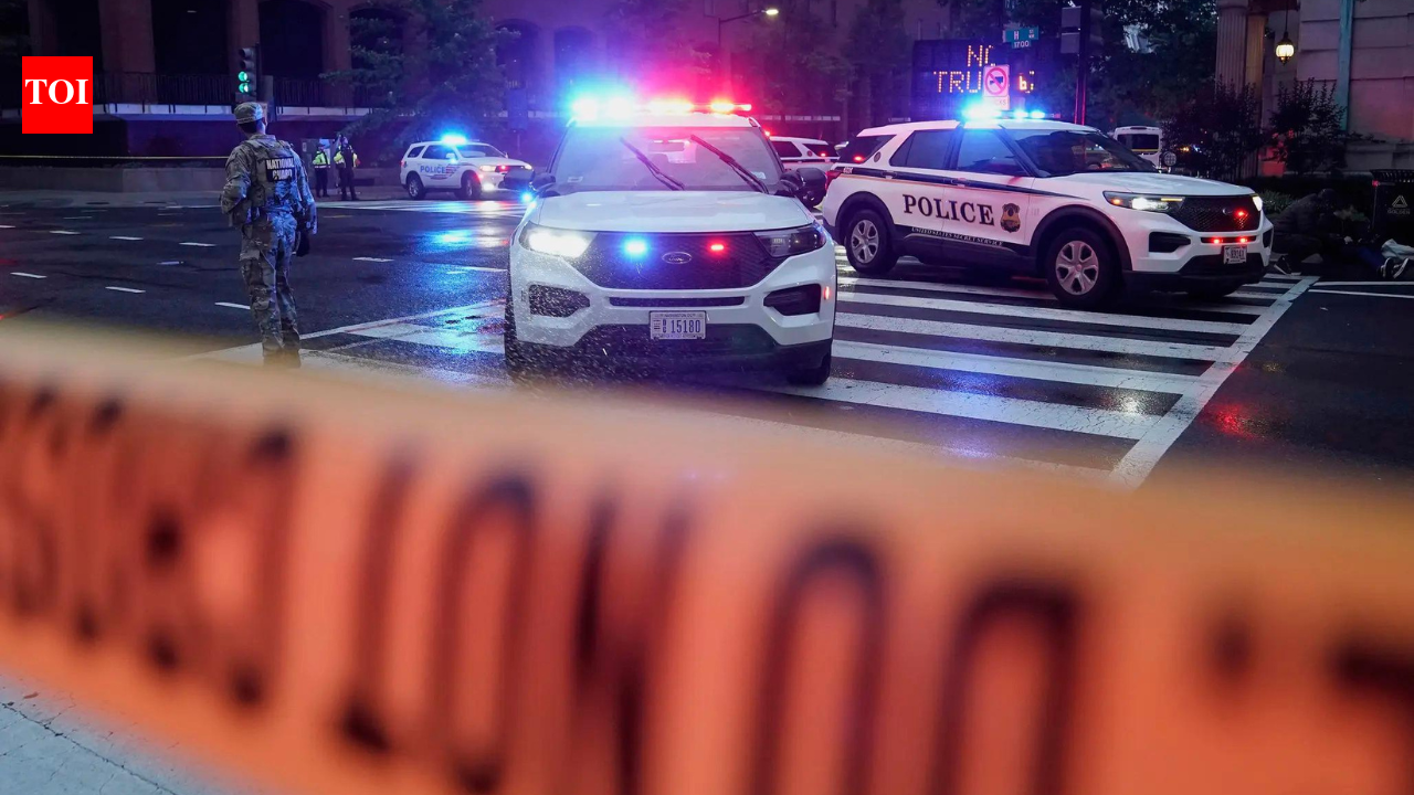 US mass shooting: 12 injured after 2 gunmen open fire on Chicago street crowd