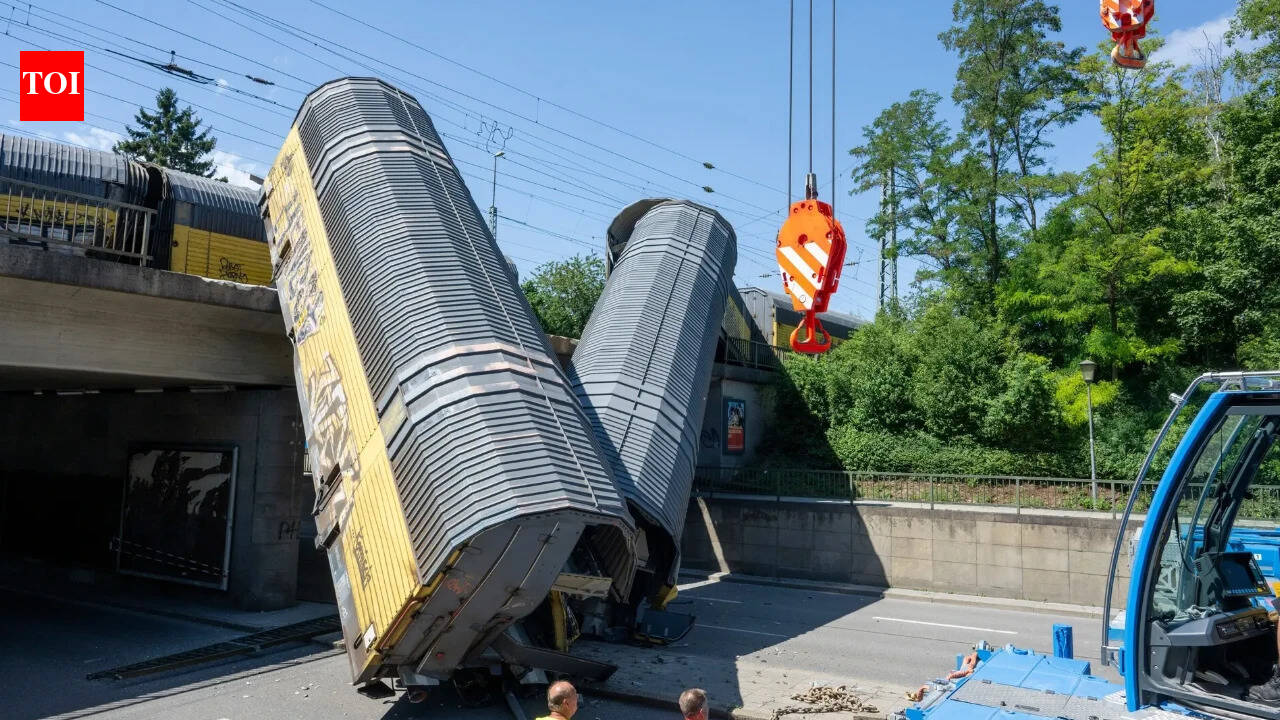 Two freight trains collide in Germany's Munich; 1 killed