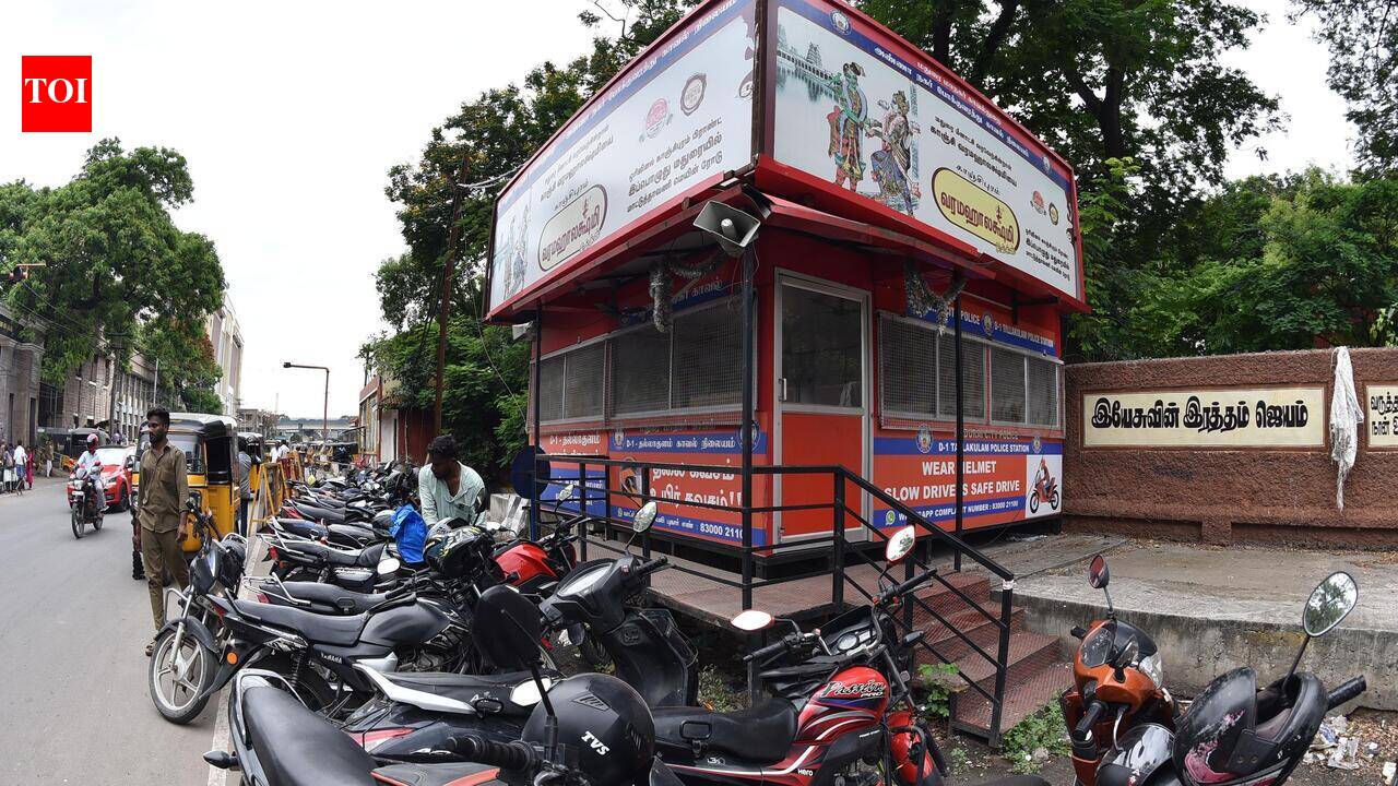 Police abandon booth opposite GRH due to unsanitary conditions