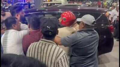 5 TMC workers arrested after airport clash with BJP