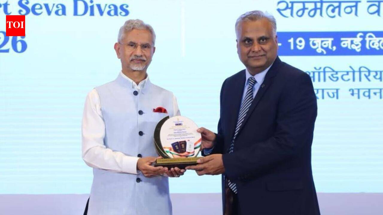 Uttarakhand police wins nat’l award for passport verification services