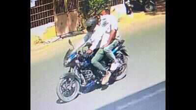 Chain reaction: Mithakhali snatching helps crack 6 cases in Ahmedabad