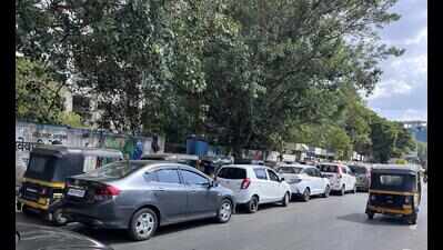 Amid rising fuel prices, long queues at CNG stations add to woes