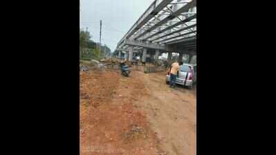 Slow overbridge work prolongs traffic woes in Pattabiram