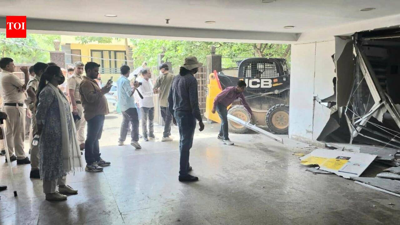 DLF Phase-3 drive enters third day: 181 PG rooms, 29 commercial units sealed