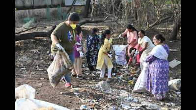 Ambassadors Skip NMC Swachh Drive