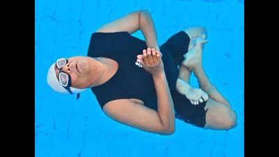 Amravati cop redefines yoga by practising under water, sets records