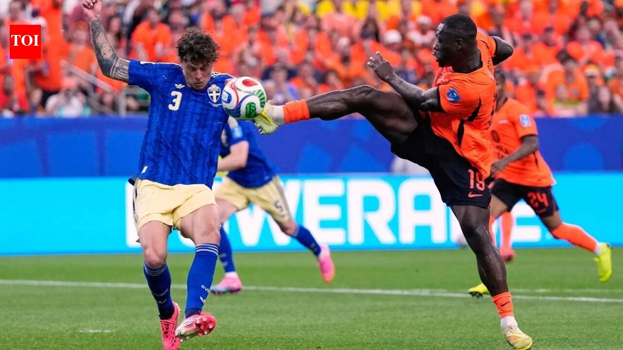 Unbeaten since 2006: Netherlands set FIFA World Cup record with 14th straight game without loss, thrash Sweden 5-1