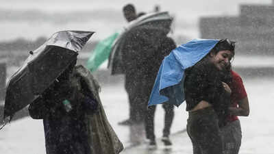 Mumbai witnesses light rainfall; experts predict gradual monsoon improvement in upcoming days
