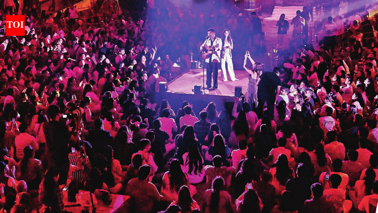 Backstage Siblings get Chennai singing