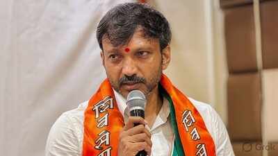 MP Omprakash Raje Nimbalkar to decide political path after consulting Dharashiv voters; Sena (UBT) hopeful of reconciliation