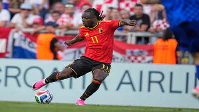  Jérémy Doku criticised over plan to leave Belgium World Cup to attend birth of first child