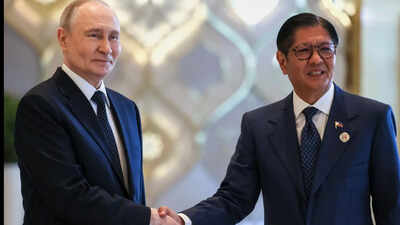 Russia frees 24 Filipinos after Marcos talks with Putin