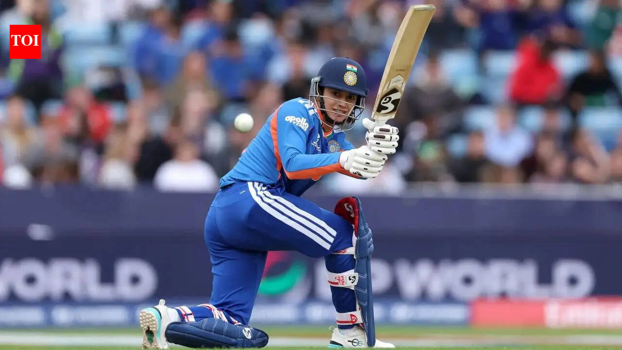 Women's T20 WC, IND vs SA Live: India suffer Mandhana blow early against South Africa