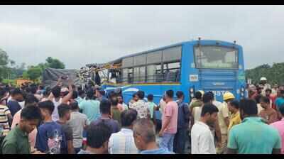 Mother And Child Among 6 Killed In Jalpaiguri Accident