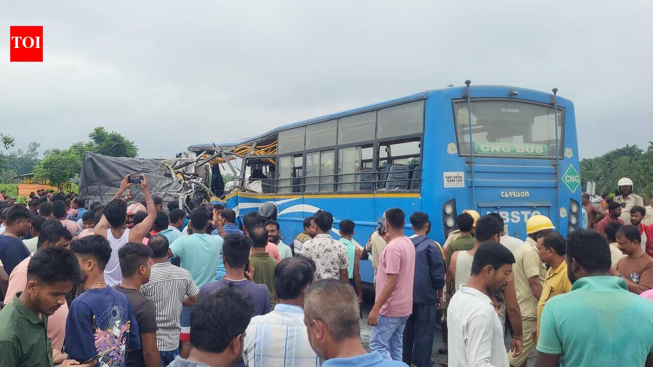 Mother And Child Among 6 Killed In Jalpaiguri Accident